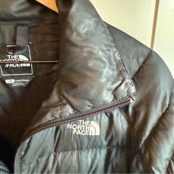 The North Face 550 Women Size L Black Sheen Puffer Goose Down Insulated Jacket - Picture 8 of 16